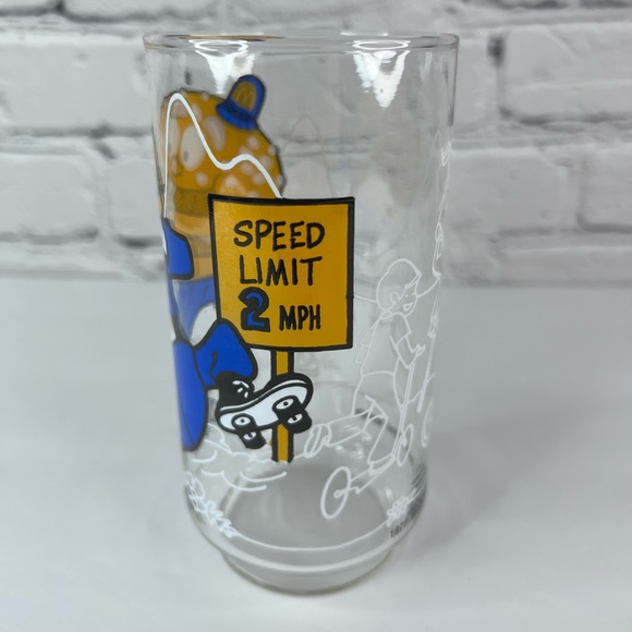 Vintage 1977 McDonald's Action Series "Big Mac" 5.5" Drinking Glass Tumbler - Picture 2 of 8